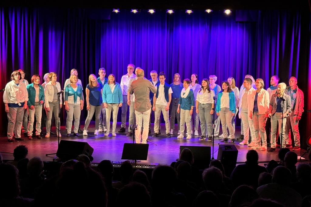 Neue acappella-Eskapaden – in einem Theater voll mit alten und neuen unCHORrekt-Fans (09.03.2024)